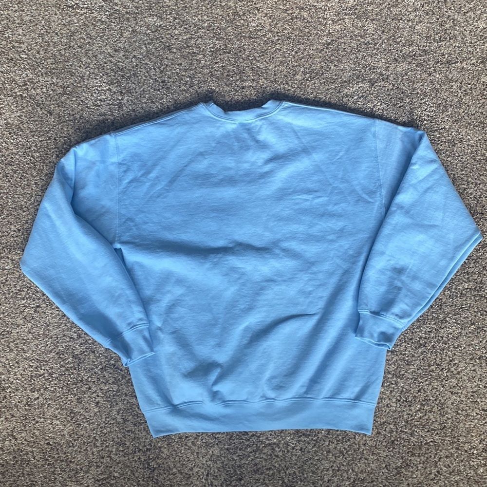 🦋🦋 Boutique Embroidered Butterfly Crewneck:) - Picture 2 of 5